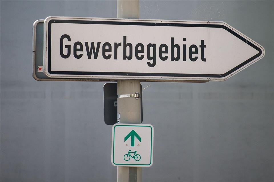 Eine besonders hohe Nachfrage nach Gewerbeflächen gab es der Gewerbeflächen-Bilanz 2025 zufolge in Stormarn, Segeberg, Pinneberg und Harburg. (Symbolbild)Lino Mirgeler/dpa