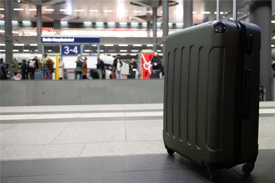 Eine elektrische Zahnbürste sorgt für Aufregung am Dortmunder Hauptbahnhof. (Symbolbild)Markus Lenhardt/dpa