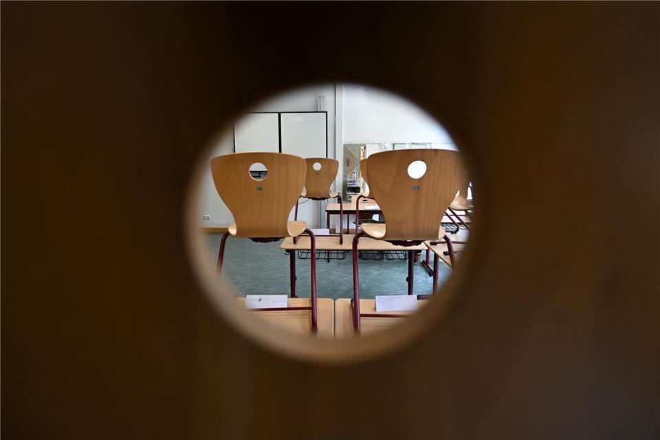Eine neue Studie blickt auf das Ausmaß von Gewalt und Mobbing an Berliner Schulen. (Symbolbild) Arne Dedert/dpa