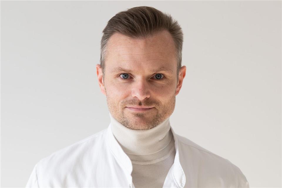 Eine positive Motivation ist für den Dresder Mediziner Sebastian Hempel auch bei einer Pankreas-OP das A und O.Sebastian Kahnert/dpa