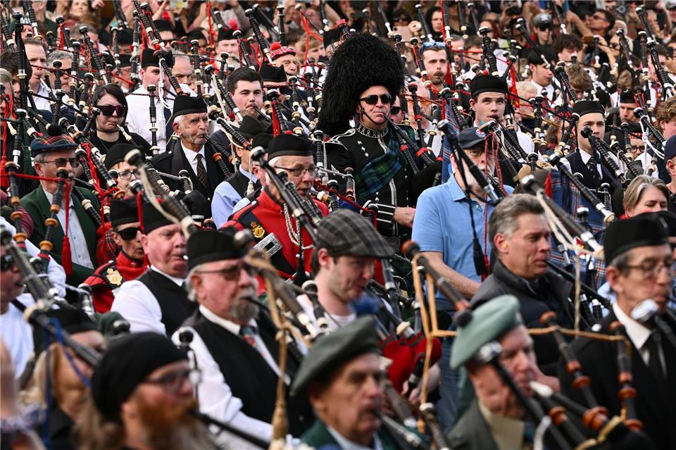 Eine von AC/DC’s berühmtesten Rockhymnen erfüllte die Innenstadt.Joel Carrett/AAP/dpa