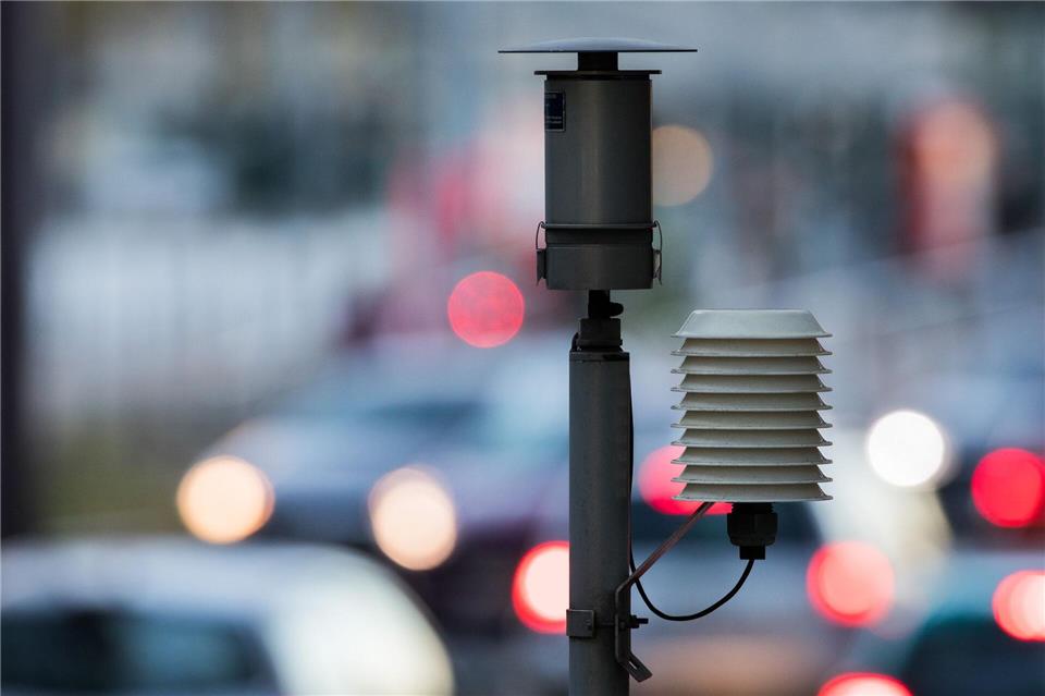 Einem Bericht der Europäischen Umweltagentur EEA nach ist die Luftverschmutzung in Europa vielerorts zu hoch. (Archivbild)Rolf Vennenbernd/dpa