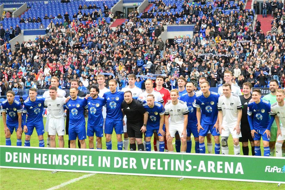 Einem Online-Voting sei Dank: Das Landesliga-Spiel zwischen dem SV Lembeck und dem VfL Senden ging in der Schalke-Arena über die Bühne.