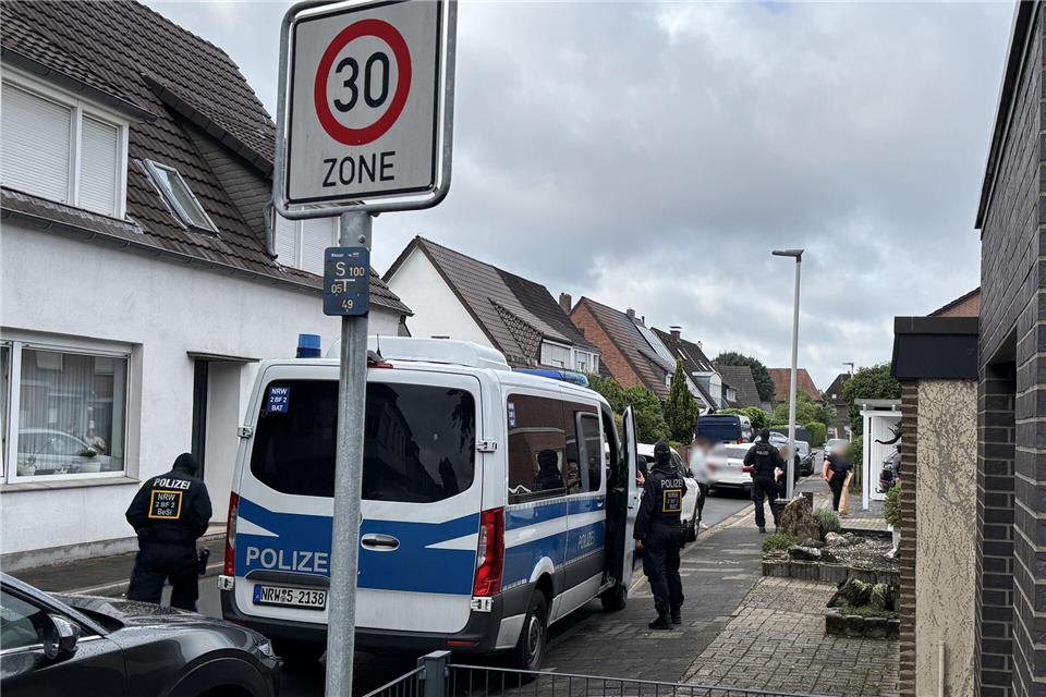 Einen 61-jährigen Mann sollen die Tatverdächtigen gemeinsam getötet haben. Gegen drei startet am Freitag der Prozess. 