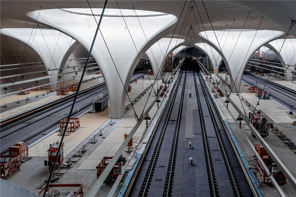 Einen Blick in den neuen Tiefbahnhof können die Besucher am Osterwochenende ebenfalls erhaschen. (Archivbild)Christoph Schmidt/dpa