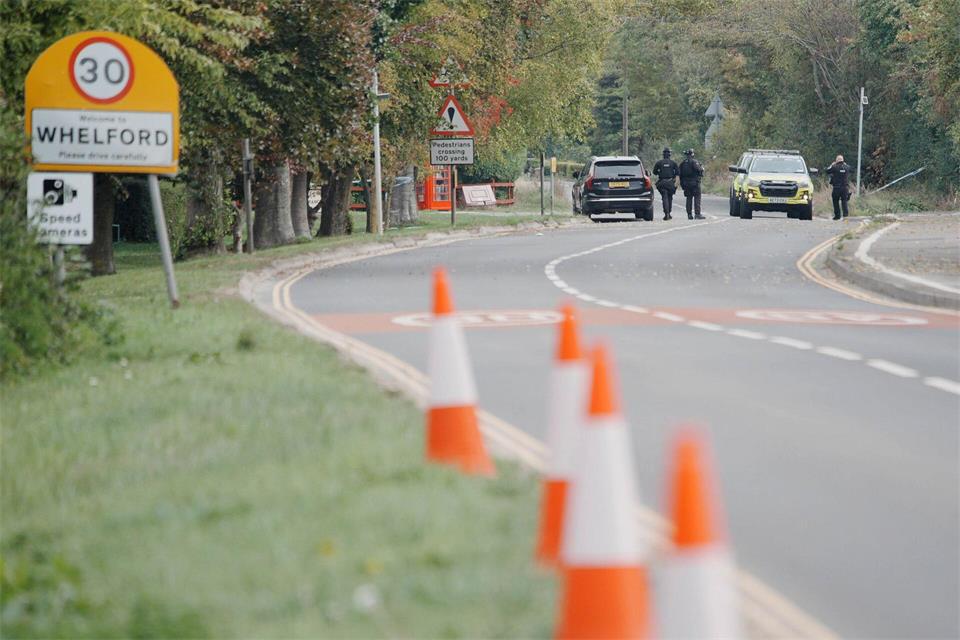 Einer der Verdächtigen soll selbst die Polizei gerufen und den mutmaßlichen Anschlag vereitelt haben. (Archivbild)Ben Birchall/PA Wire/dpa