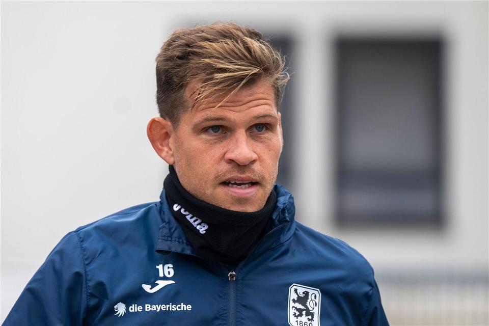 Einer der vielen Ausfälle bei 1860 München: Stürmer Florian Niederlechner. (Archivbild)Peter Kneffel/dpa