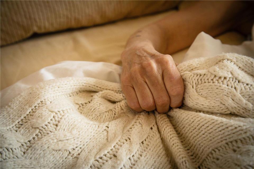 Eines sollte man sich nehmen, wenn man entspannten Solo-Sex haben will: ausreichend Zeit. Denn auch allein klappt guter Sex nicht auf Knopfdruck. Christin Klose/dpa-tmn