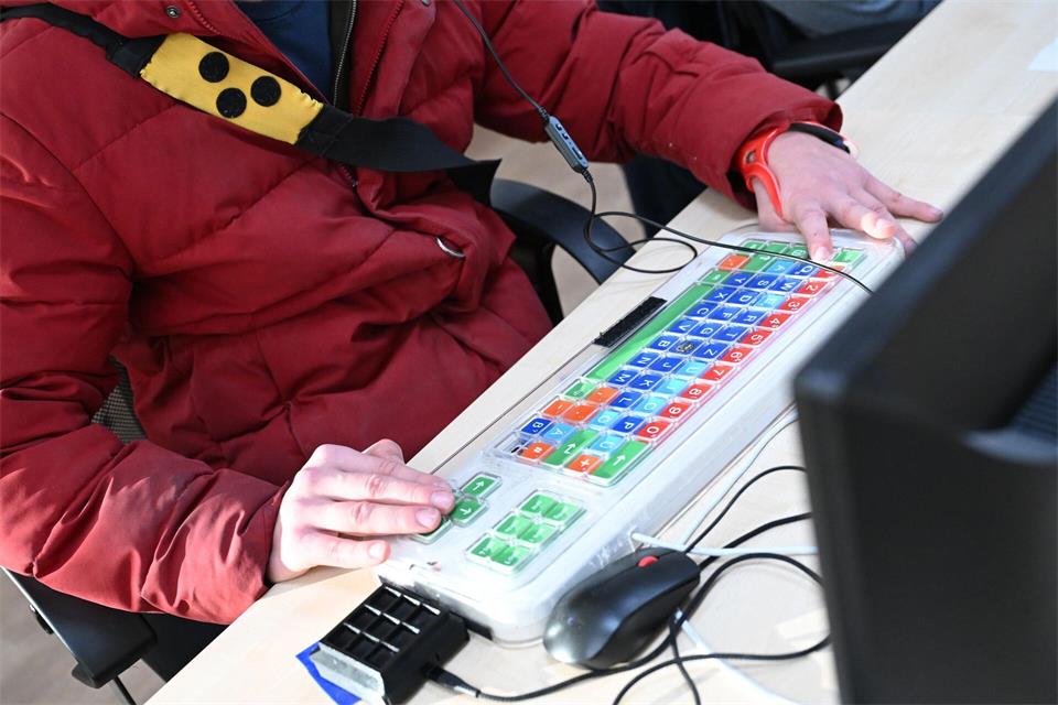 Eingliederungshilfe hilft Menschen mit Behinderung bei einer individuellen Lebensführung und ermöglicht Teilhabe.picture alliance/dpa