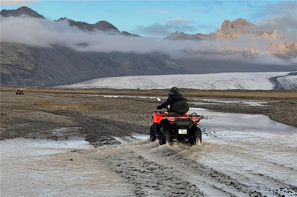 Einsam unterwegs am Rande des Skaftafell Nationalparks: auf einer Tour mit dem Quad.Manuel Meyer/dpa-tmn