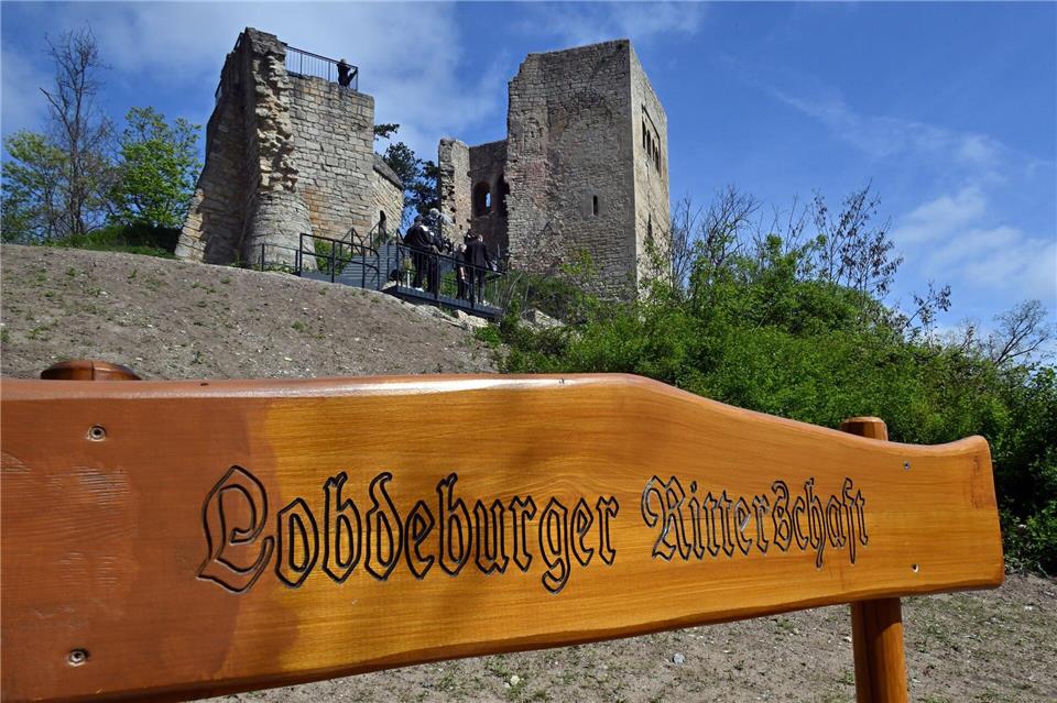Einst war die Lobdeburg als Herrschaftssitz der schwäbisch-fränkischen Herren von Alerheim/Auhausen errichtet worden-Martin Schutt/dpa