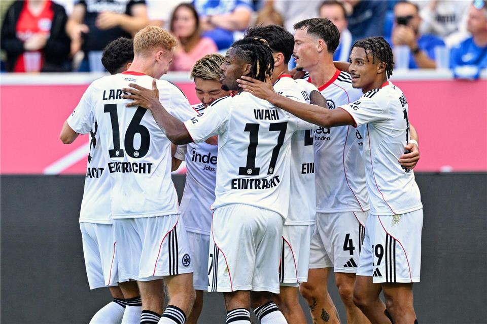 Eintracht Frankfurt empfängt an einem Samstagabend den FC Bayern München. (Archivbild)Uwe Anspach/dpa