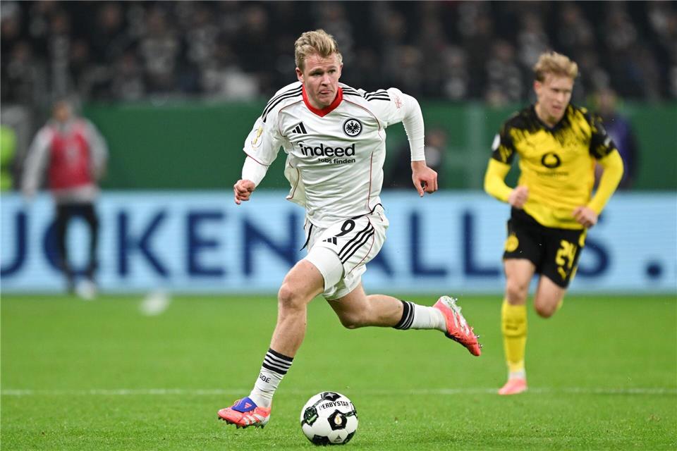 Eintracht-Stürmer Jonathan Burkardt trifft am Sonntag auf seinen Ex-Club Mainz 05. (Archivbild)Arne Dedert/dpa