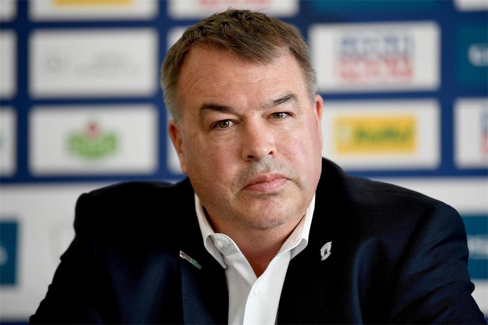 Eisbären-Sportdirektor Stephane Richer hat einen weiteren Neuzugang an Bord geholt. (Archivbild)Britta Pedersen/dpa-Zentralbild/dpa