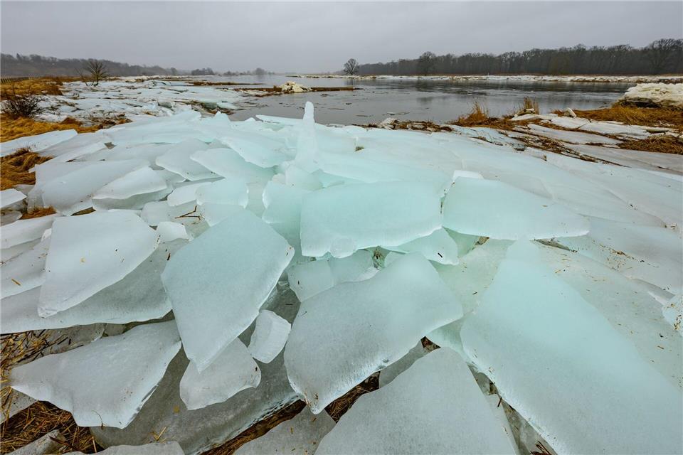 Eisplatten an der OderPatrick Pleul/dpa