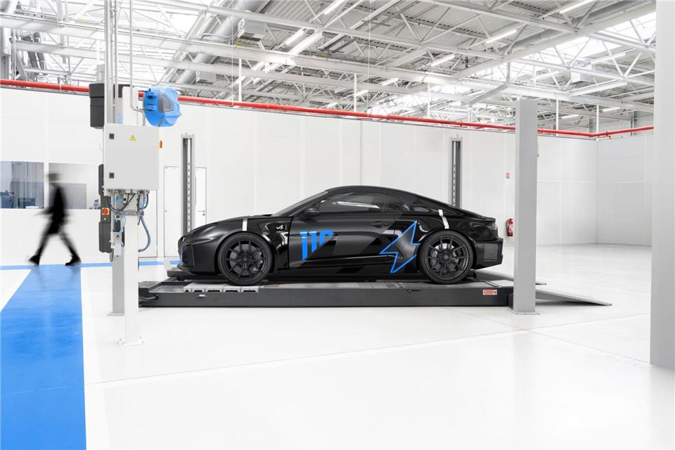 Elektrische Zukunft: Die Nachfolgerin der Alpine A110 wechselt zum Elektroantrieb und verspricht sportliche Performance mit Reichweiten von bis zu 400 Kilometern.Alpine/dpa-tmn