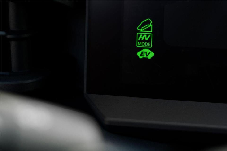 Elektrischer Gleiter: Der Plug-in-Hybrid kommt bis zu 137 Normkilometer weit - rein elektrisch.Toyota/dpa-tmn