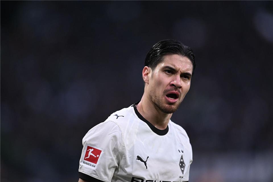 Elfmeter-Spezialist Diks sichert den Erfolg.Fabian Strauch/dpa