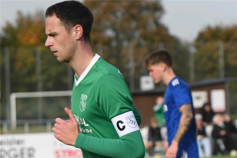 Raesfeld verliert auch in Gescher mit 2:3 Elfmetertor zum 1:2-Zwischenstand: Raesfelds Kapitän David Steinkamp.
