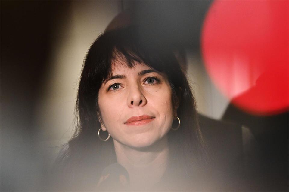 Elif Eralp sagte, sie sei sich sehr sicher, beim Parteitag eine große Mehrheit für Koalitionsverhandlungen mit Grünen und SPD zu bekommen.  (Archivbild)Britta Pedersen/dpa