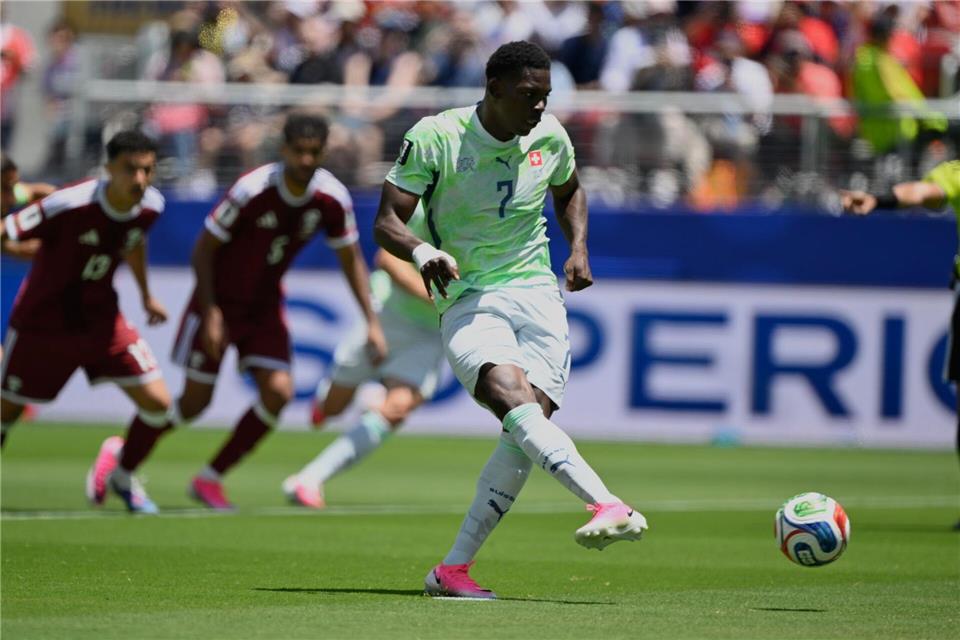 Embolo zeigte beim 1:0 keine Nerven.Eakin Howard/AP/dpa