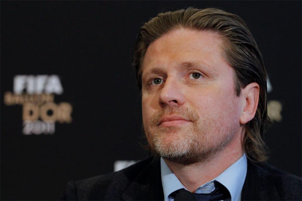 Emmanuel Petit lässt seine Wut angesichts der Krawalle in Frankreich raus. (Archivbild)picture alliance / dpa
