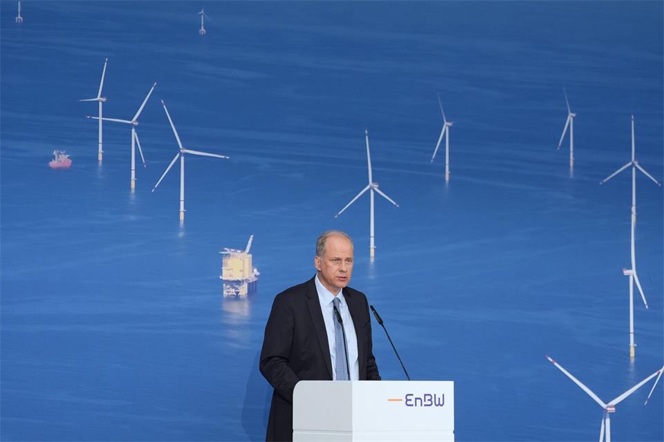 EnBW-Chef Georg Stamatelopoulos sieht schwierige Bedingungen für neue Offshore-Projekte. Marcus Brandt/dpa