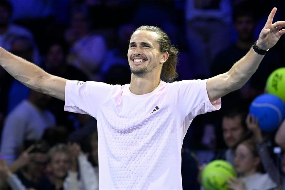 Endlich am Ziel: Alexander Zverev ist die Nummer eins der Tennis-Welt.Helmut Fohringer/APA/dpa