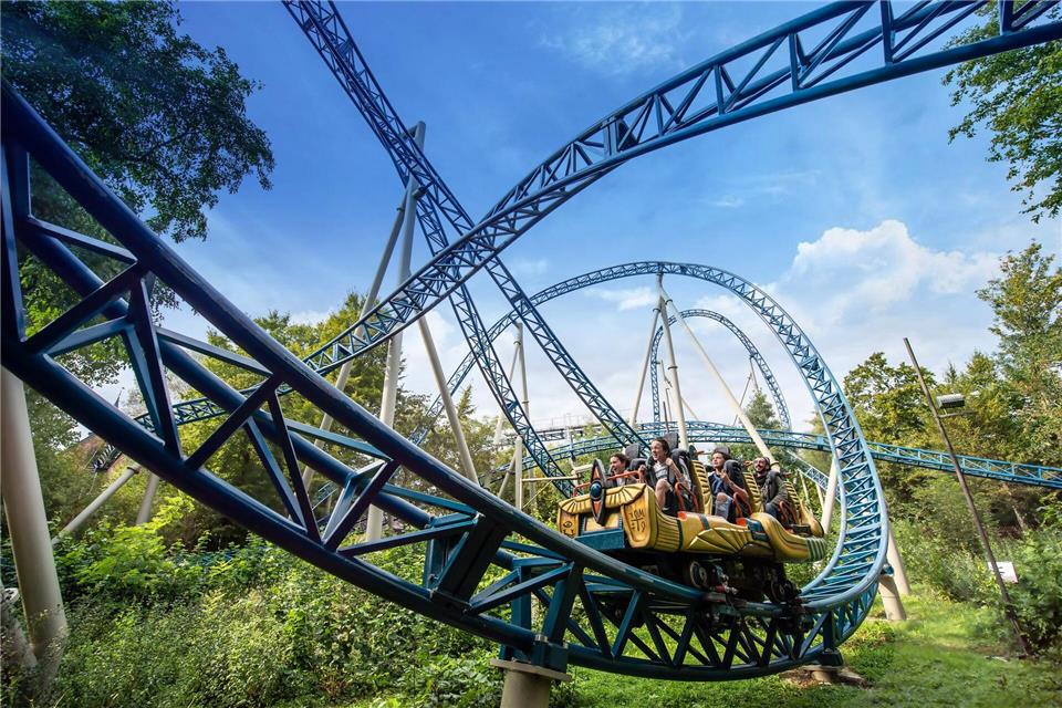 Endstation, die Kinderherzen höher schlagen lässt: Die Tram hält direkt vor dem Vergnügungspark Plopsaland in De Panne.Pieter Clicteur/Plopsa/dpa-tmn