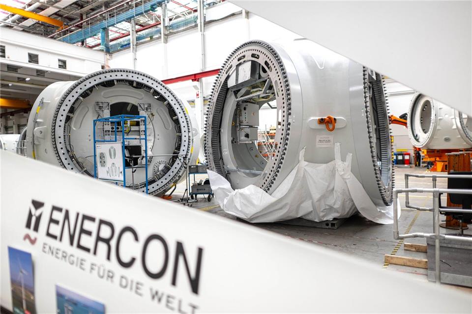 Enercon baut seinen Standort in Magdeburg aus und schafft zusätzliche Arbeitsplätze. (Archivbild) Sina Schuldt/dpa