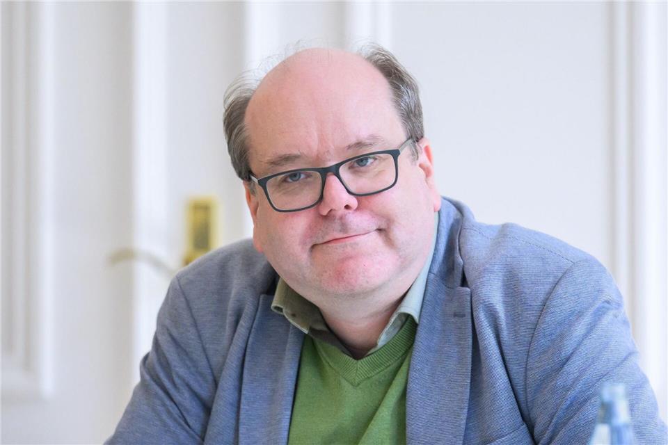 Energieminister Christian Meyer (Grüne) ist unzufrieden mit den Energiewende-Reformplänen der Bundesregierung. (Archivbild)Julian Stratenschulte/dpa