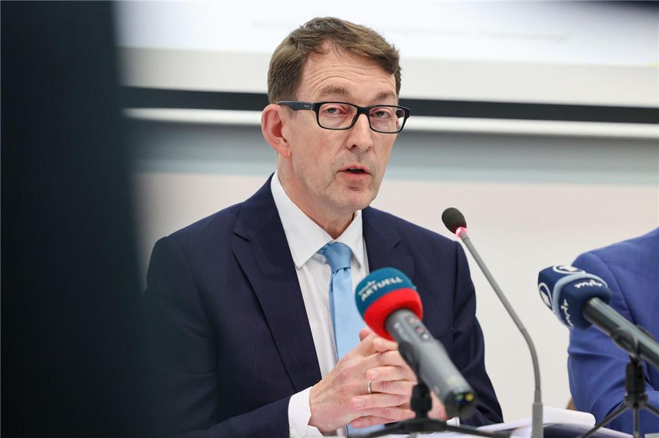 „Entscheidend ist, dass Richter an das Gesetz gebunden sind“, sagt Rechtswissenschaftler Winfried Kluth. (Archivbild)Peter Gercke/dpa-Zentralbild/dpa