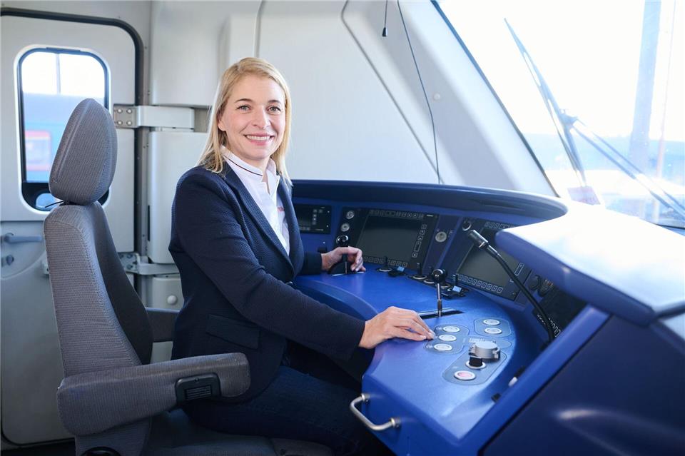 Kreise: Evelyn Palla soll neue Bahnchefin werden Entscheidung über neue Bahnspitze gefallenAnnette Riedl/dpa