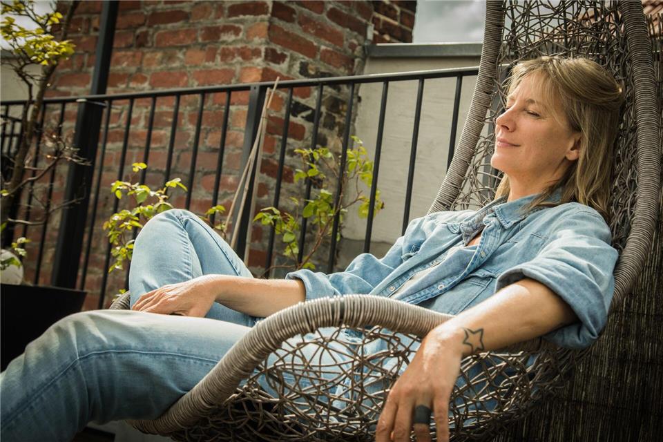 Entspannen, weil’s mir guttut: Das sollten wir in den Alltag einbauen.Christin Klose/dpa-tmn