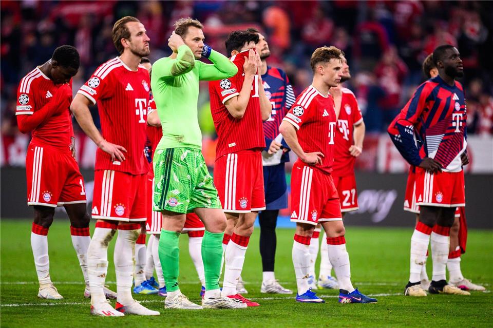 Enttäuschte Bayern-Stars nach dem geplatzten Finaltraum. Tom Weller/dpa