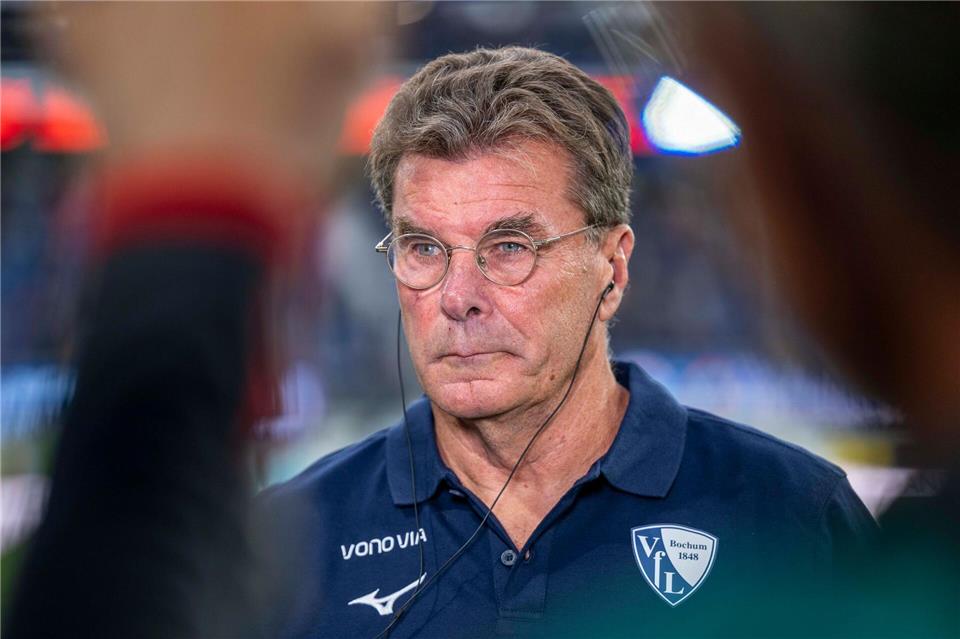 Enttäuschung bei Dieter Hecking über das Aus in Bochum. (Archivbild)David Inderlied/dpa