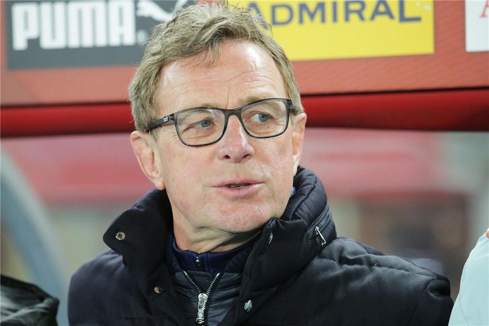 Er bleibt dabei: Ralf Rangnick bindet sich vertraglich bis 2028 an den ÖFB. (Archivbild)Heinz-Peter Bader/AP/dpa