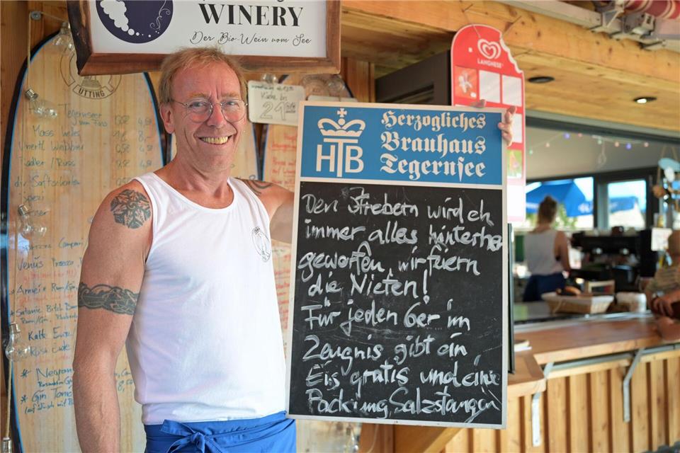 Er hat ein Herz für Sechserschüler: Strandbad-Betreiber Martin „Miene“ Gruber.Malin Wunderlich/dpa