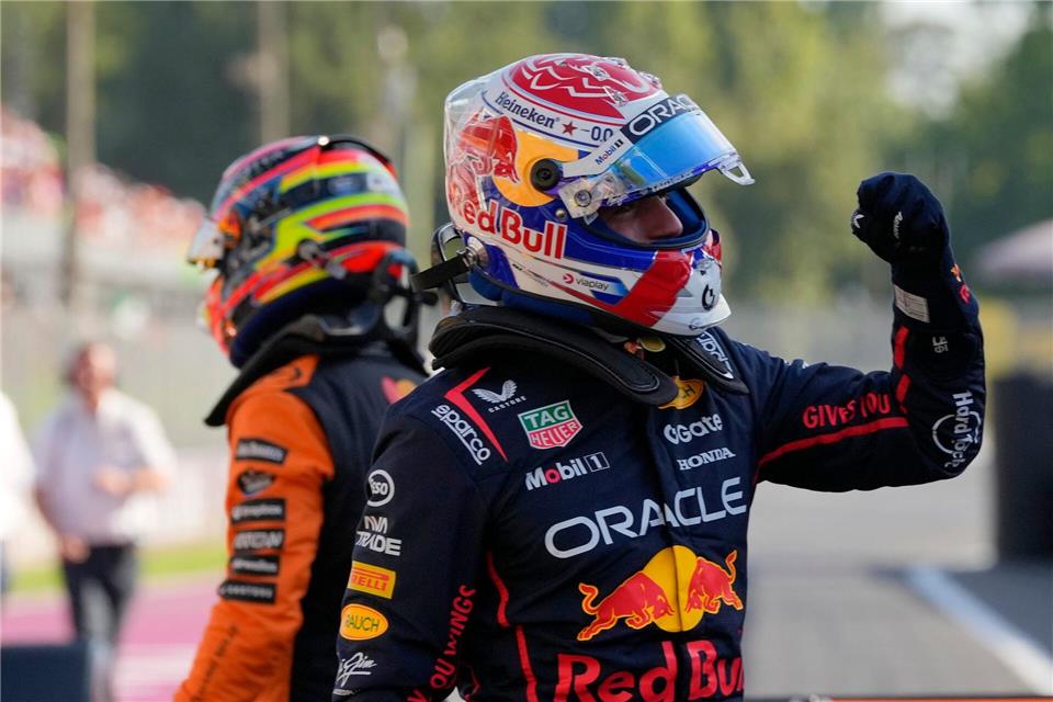„Toller Moment“: Verstappens Coup in der Ferrari-Heimat Er hat es wieder mal allen gezeigt. Luca Bruno/AP/dpa