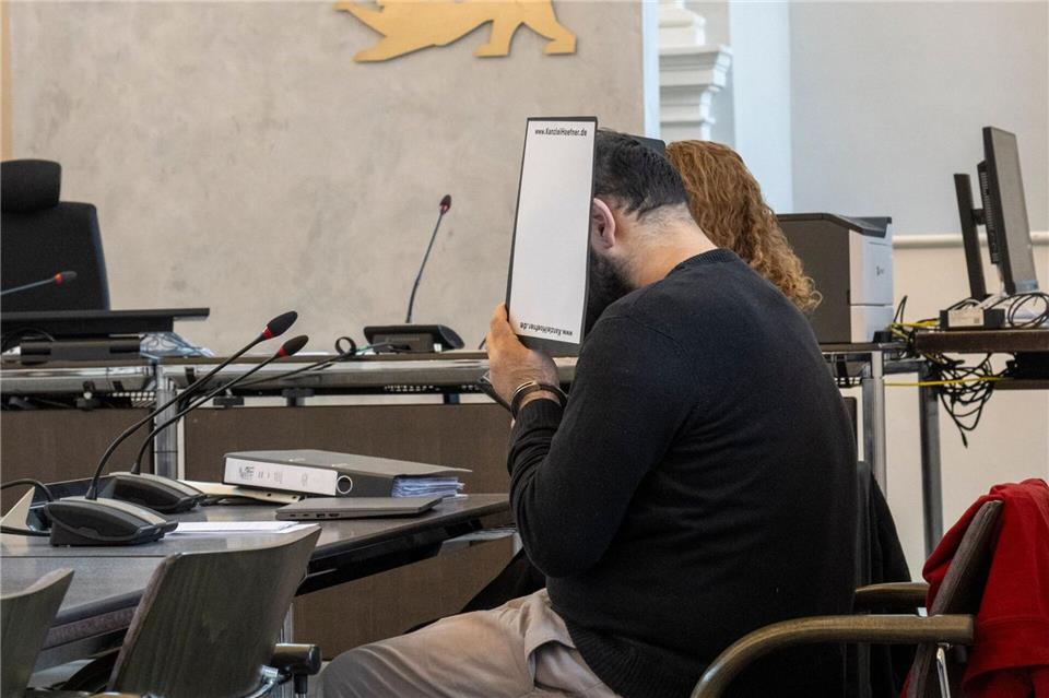 Er sitzt seit Januar in Untersuchungshaft. Stefan Puchner/dpa