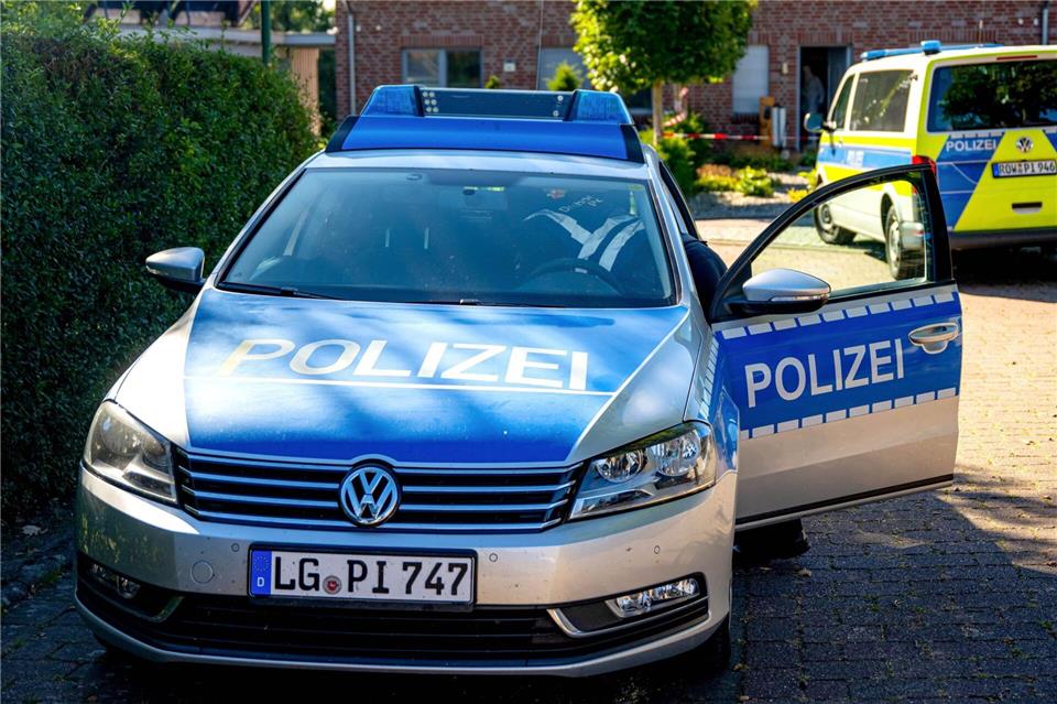 Er soll seine 30 Jahre alte Partnerin getötet haben. Deshalb sitzt ein 34-Jähriger in U-Haft.Sina Schuldt/dpa