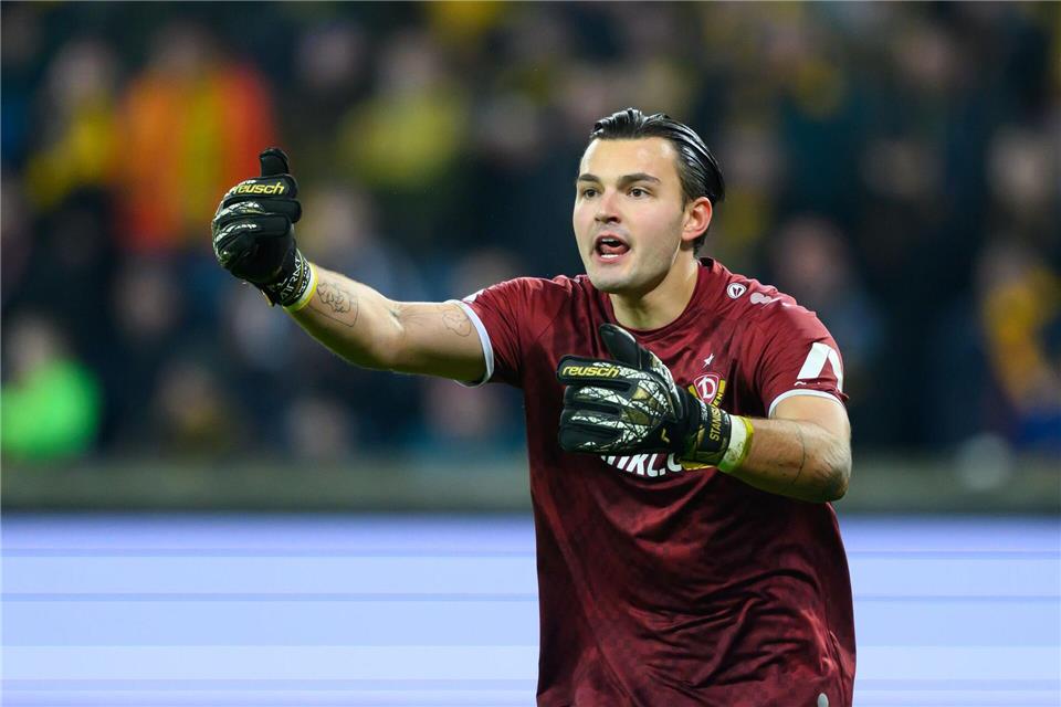 Er stand in den ersten 60 Minuten im Dynamo-TorRobert Michael/dpa