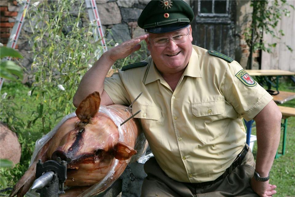 Er war als Dorfpolizist Krause beliebt - der brandenburgische Schauspieler Horst Krause. (Archivbild)Patrick Pleul/dpa-Zentralbild/dpa