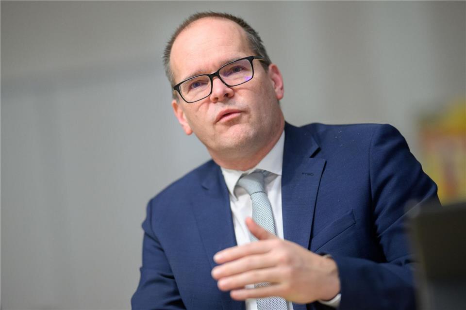 Er will mehr Unternehmen nach Niedersachsen holen: Wirtschaftsminister Grant Hendrik Tonne. (Archivbild)Julian Stratenschulte/dpa