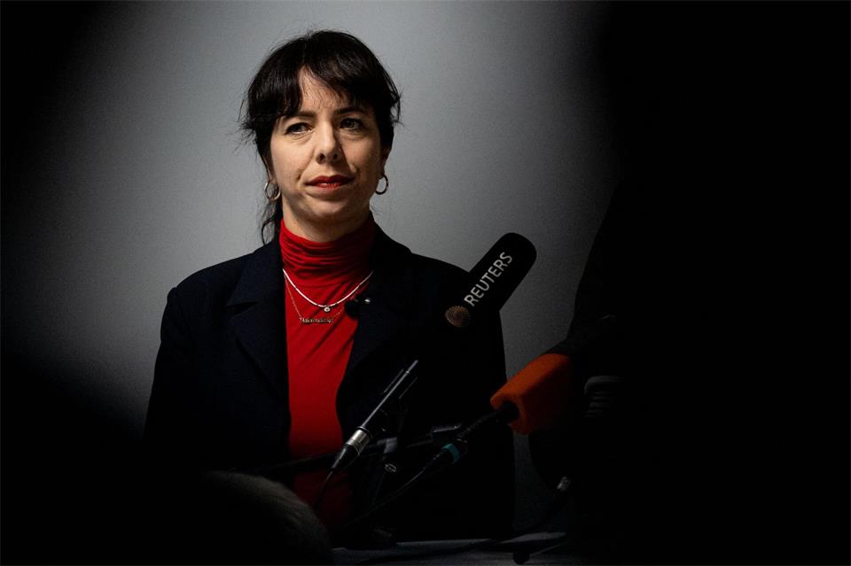 Eralp tritt ihren Kritikern in einer Videobotschaft entgegen. (Archivbild)Fabian Sommer/dpa