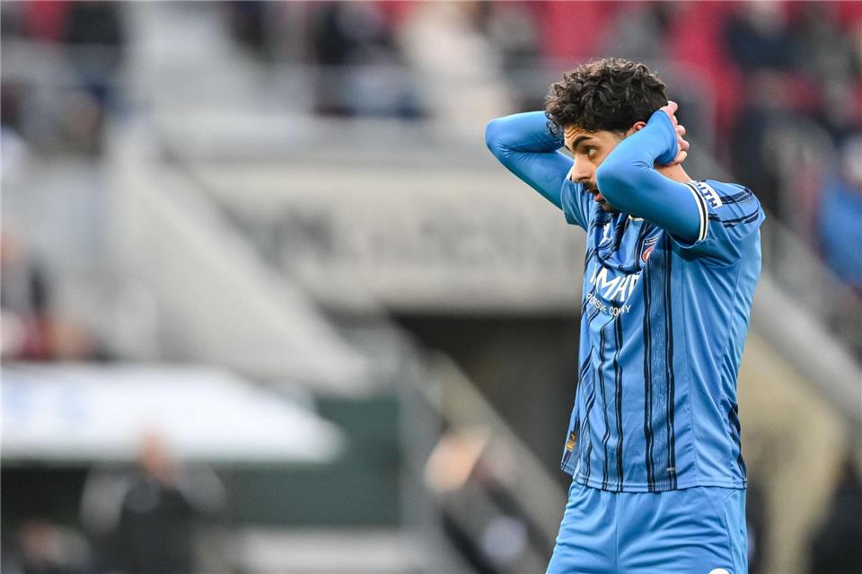 Eren Dinkçi hofft auf Hilfe für seine erkrankte Freundin. (Archivbild)Harry Langer/dpa