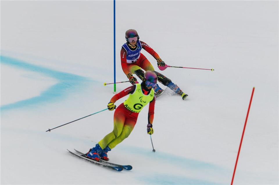 Erfolg als Duo: Maya Fügenschuh (hinten) und Johanna Holzmann. Philipp von Ditfurth/dpa