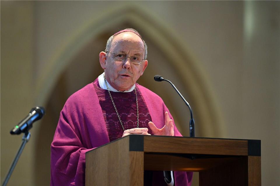 Erfurts Bischof Ulrich Neymeyr betonte in seiner Ansprache zum traditionellen Elisabethempfang die Bedeutung von Hoffnung in den aktuellen Krisenzeiten. (Archivbild)Martin Schutt/dpa