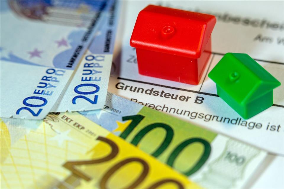 Erhöhungen bei der Grundsteuer verteuern das Wohnen. (Symbolbild)Jens Büttner/dpa-Zentralbild/dpa