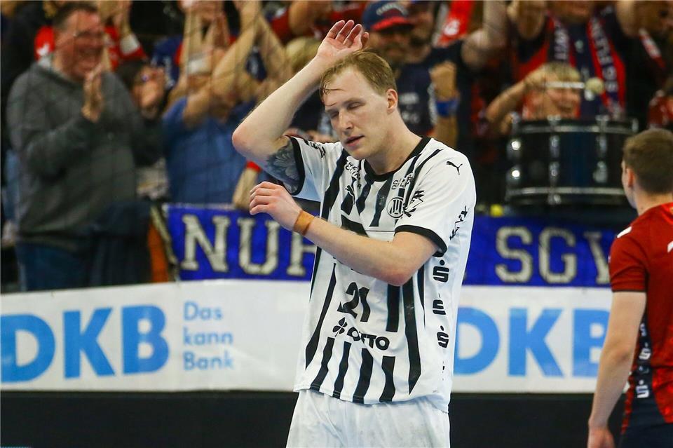 Eric Johansson und der THW Kiel hatten Frisch Auf Göppingen zu Gast.Michael Hundt/dpa